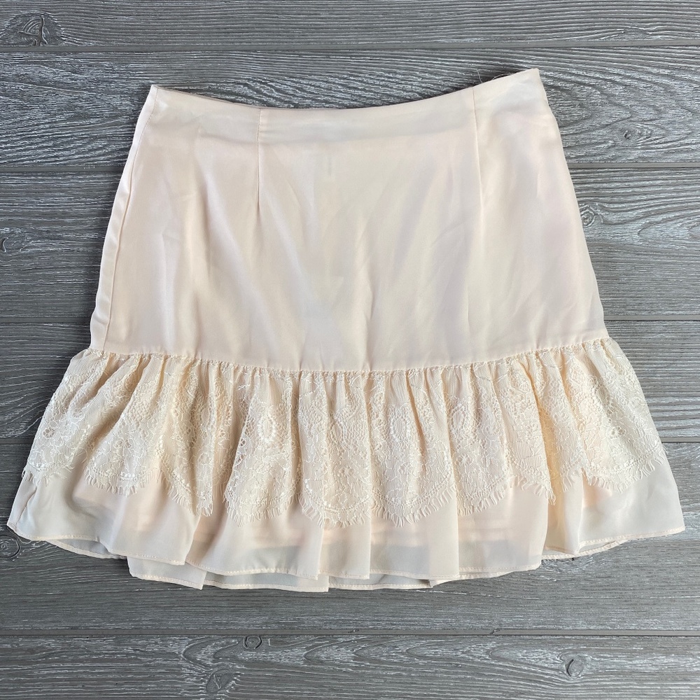 💜 NWT BCBGeneration SOFT PINK Lace Ruffle Skirt 0